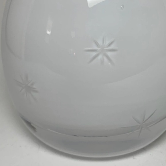 Vintage Crate & Barrel White Glass Etched Starburst Large 3.75” Candle Holders - Picture 4 of 4